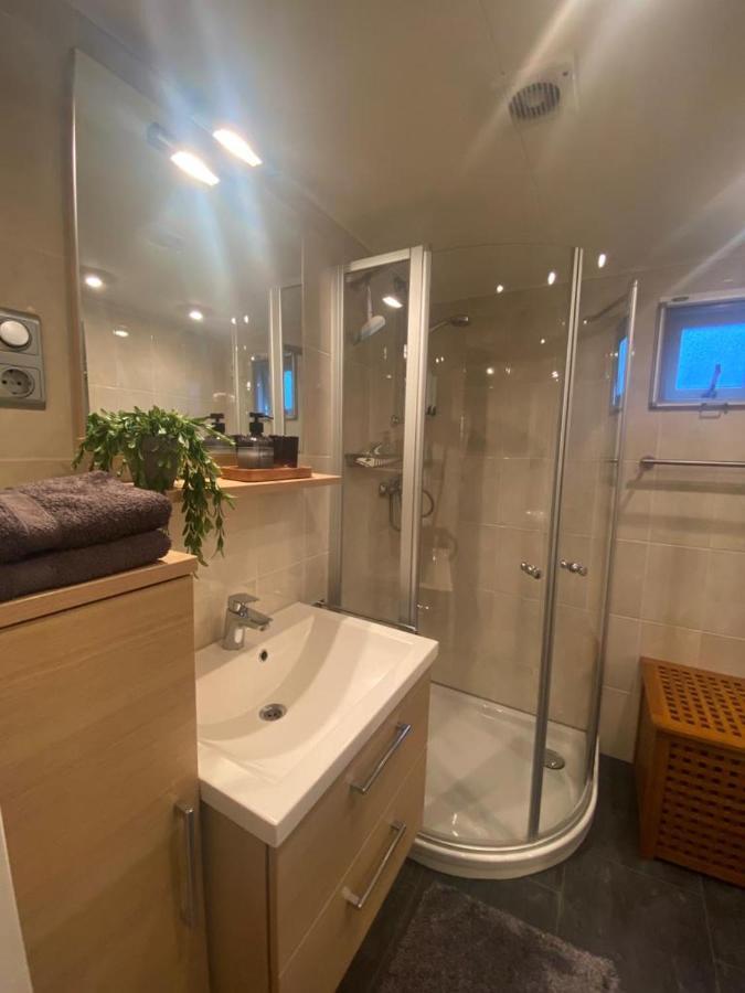 Sfeervol Boschalet 5 Persoons Met Sauna Voorthuizen Exteriör bild